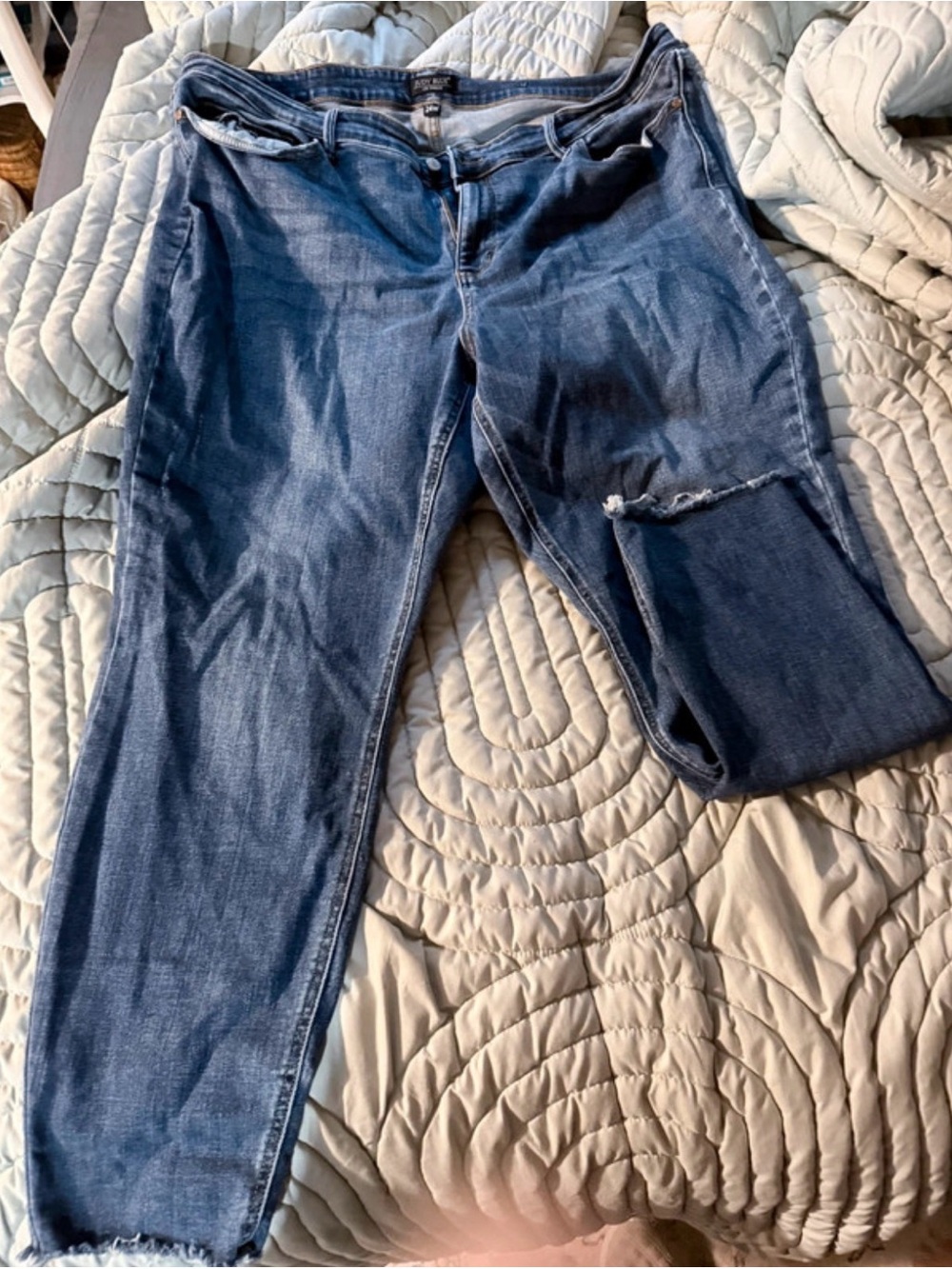 Judy Blue Distressed Boyfriend Jeans